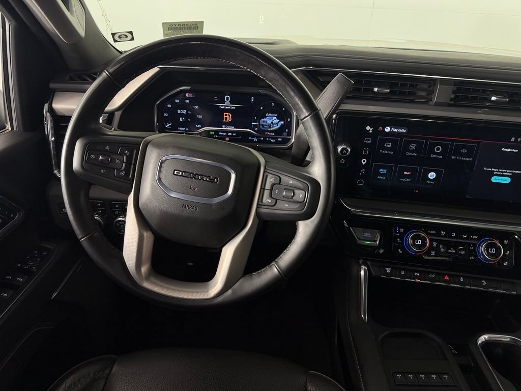 Used 2025 GMC Sierra 3500 Denali w/ Technology Package AWD/4WD image 14