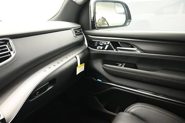 New 2026 Jeep Grand Wagoneer L Summit AWD/4WD image 8