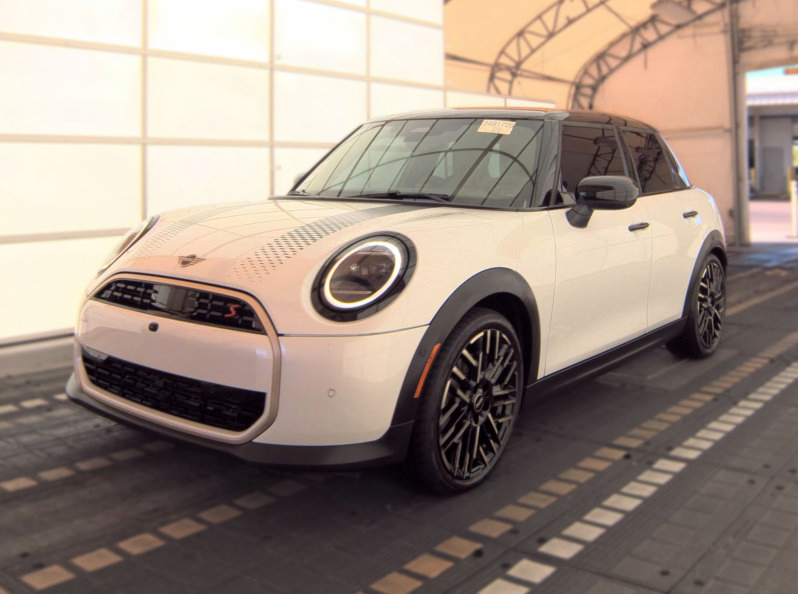 Used 2026 MINI Cooper S FWD image 1