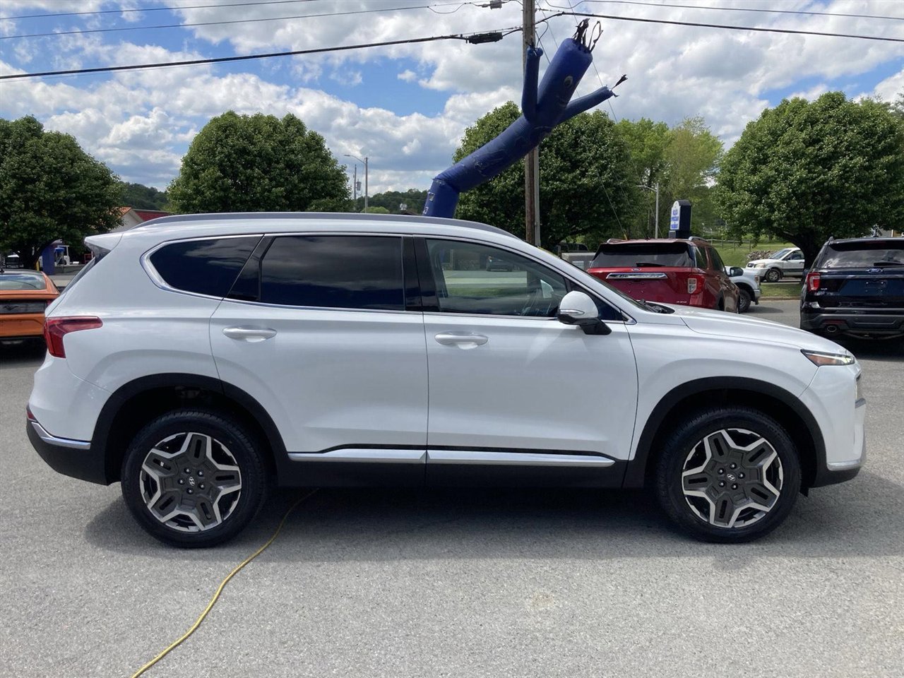 Used 2023 Hyundai Santa Fe Limited image 4