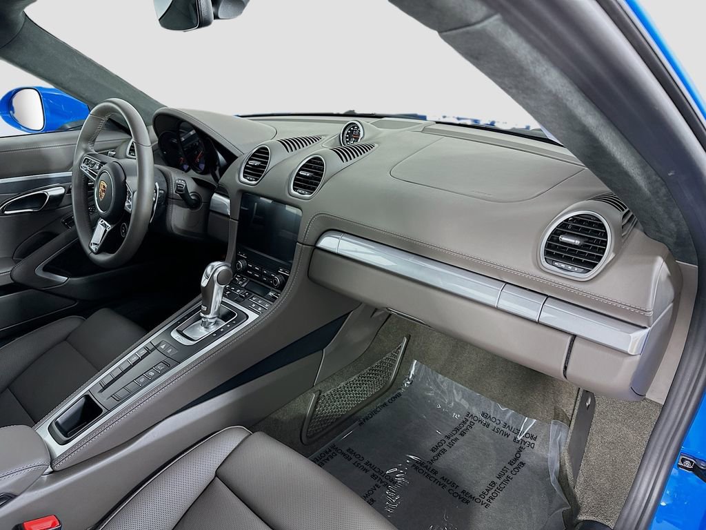 New 2025 Porsche 718 Cayman GT4 image 27