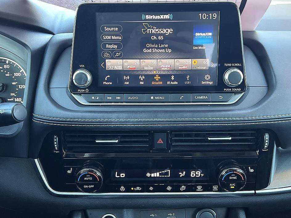 Certified 2021 Nissan Rogue SV w/ Premium Package image 25