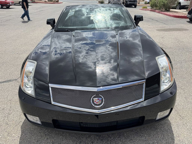 Used 2006 Cadillac XLR RWD image 4
