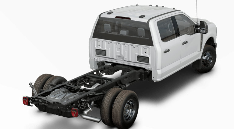 New 2025 Ford F350 XL w/ XL Chrome Package RWD image 23