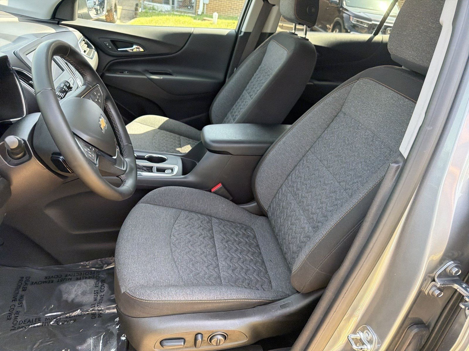Used 2024 Chevrolet Equinox LT AWD/4WD image 13
