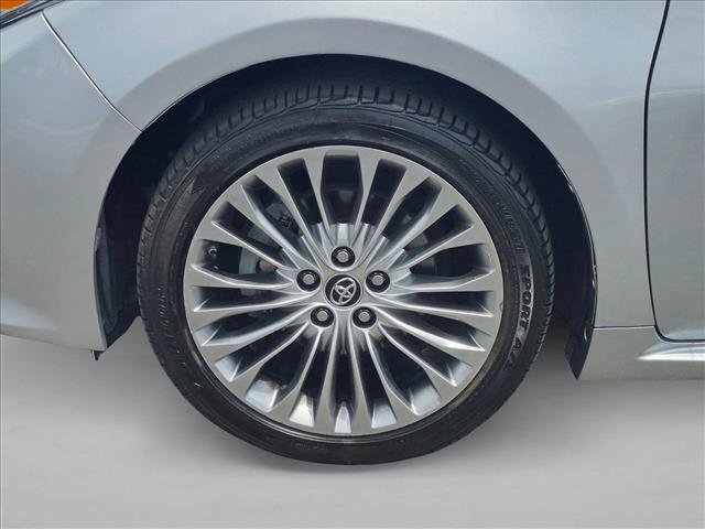 Used 2016 Toyota Avalon Limited w/ Toyota Safety Sense Package FWD image 22