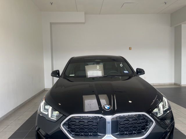 Used 2026 BMW X2 xDrive28i w/ Technology Package AWD/4WD image 4
