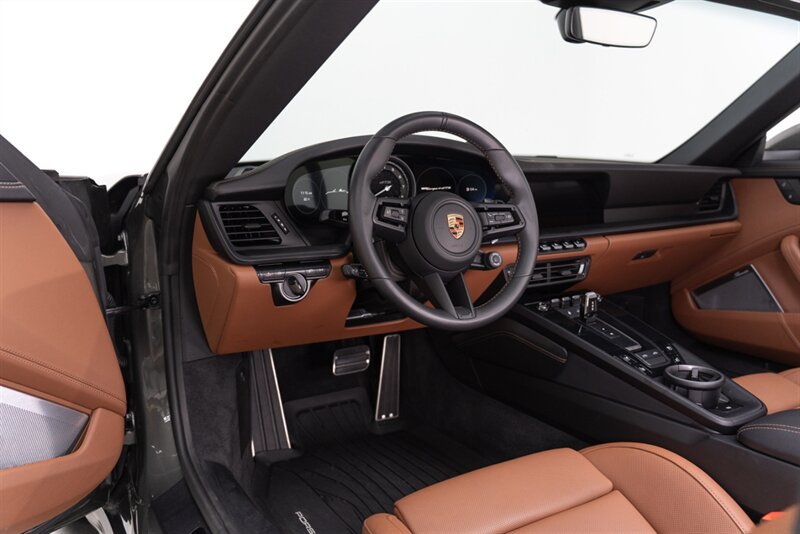 Used 2024 Porsche 911 Targa 4 GTS AWD/4WD image 89