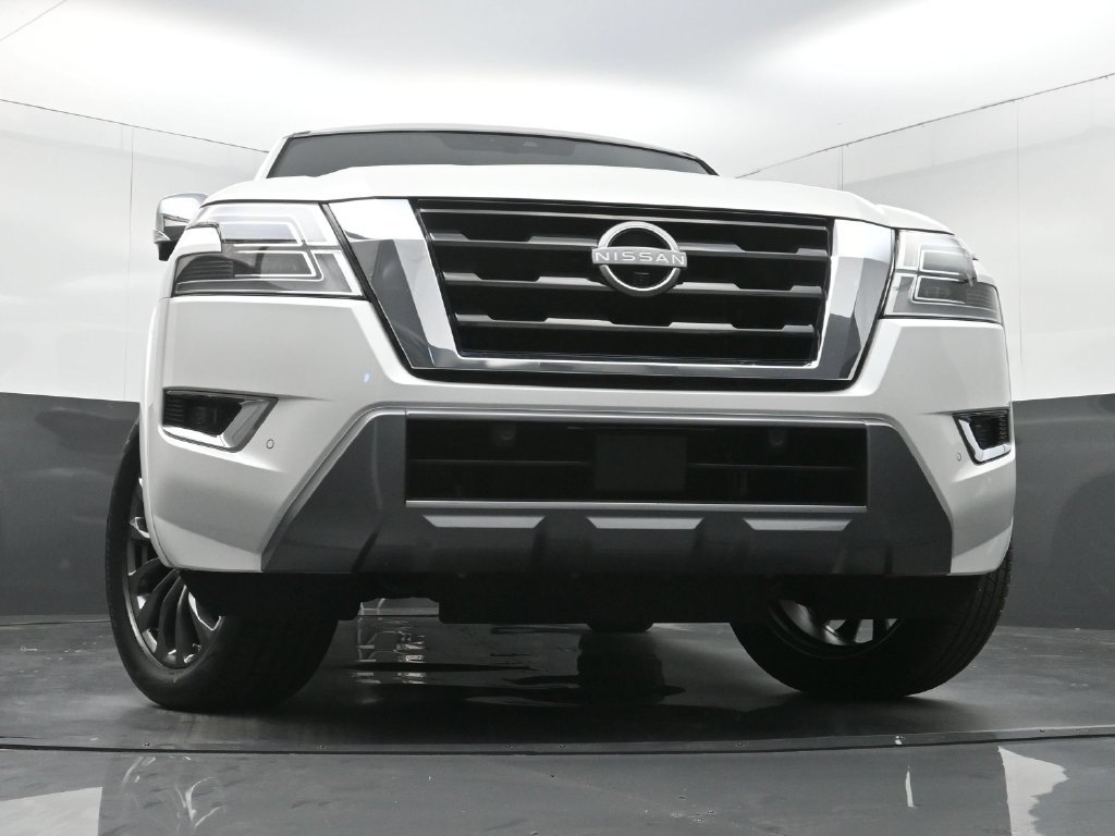 Used 2023 Nissan Armada Platinum w/ Captain's Chairs Package AWD/4WD image 29
