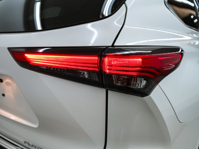 Used 2021 Toyota Highlander Platinum AWD/4WD image 57