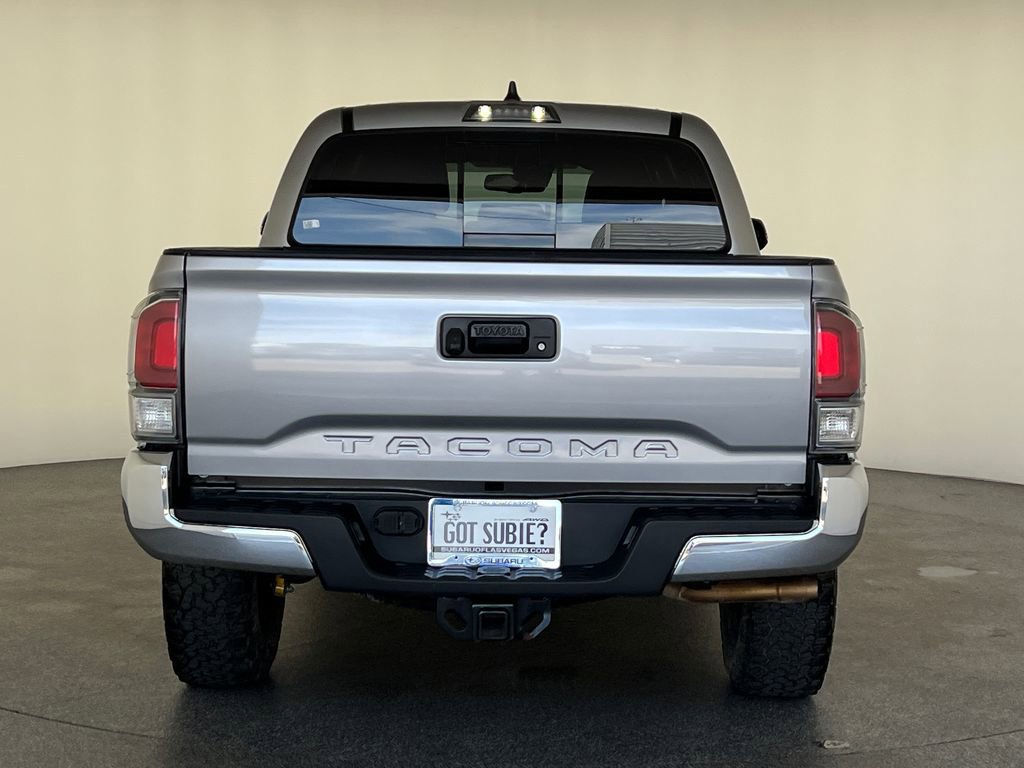 Used 2020 Toyota Tacoma TRD Off-Road AWD/4WD image 5