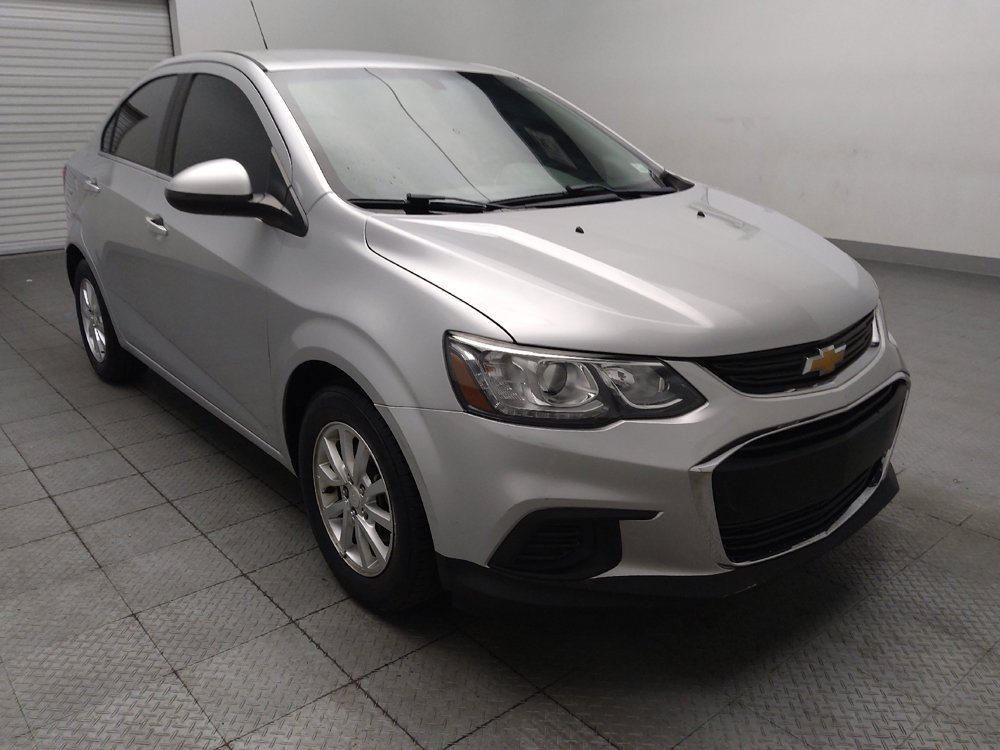 Used 2019 Chevrolet Sonic LT w/ Convenience Package FWD image 13