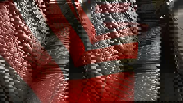 Used 2016 Mercedes-Benz G 63 AMG 4MATIC image 34