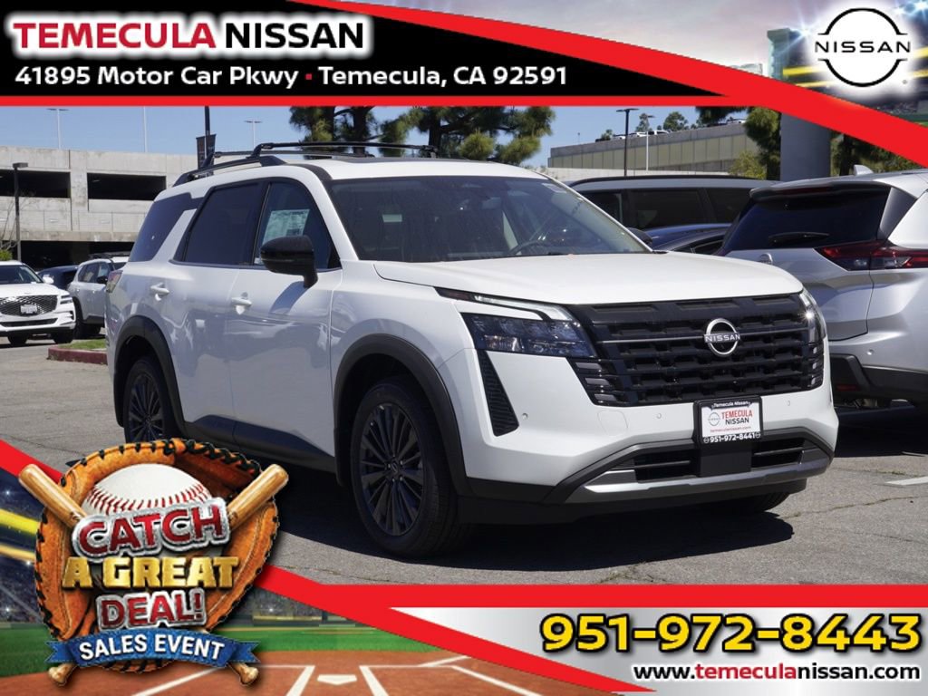 New 2026 Nissan Pathfinder SL w/ SL Premium Package AWD/4WD image 1