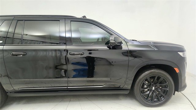 Used 2023 Cadillac Escalade ESV Sport Platinum w/ LPO, ONYX Package image 8