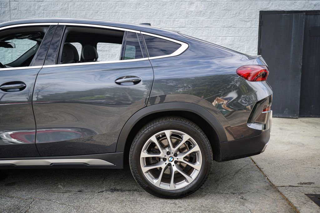 Used 2021 BMW X6 xDrive40i w/ Convenience Package 3 image 12