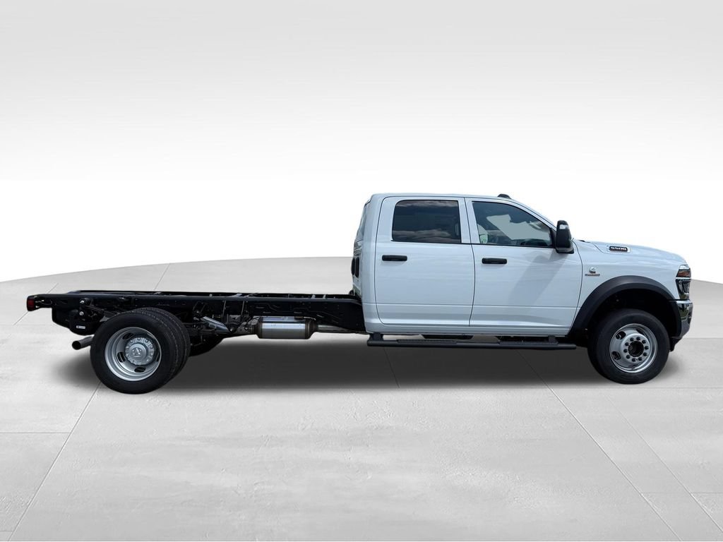 New 2027 RAM 5500 Tradesman w/ Chrome Appearance Group AWD/4WD image 27