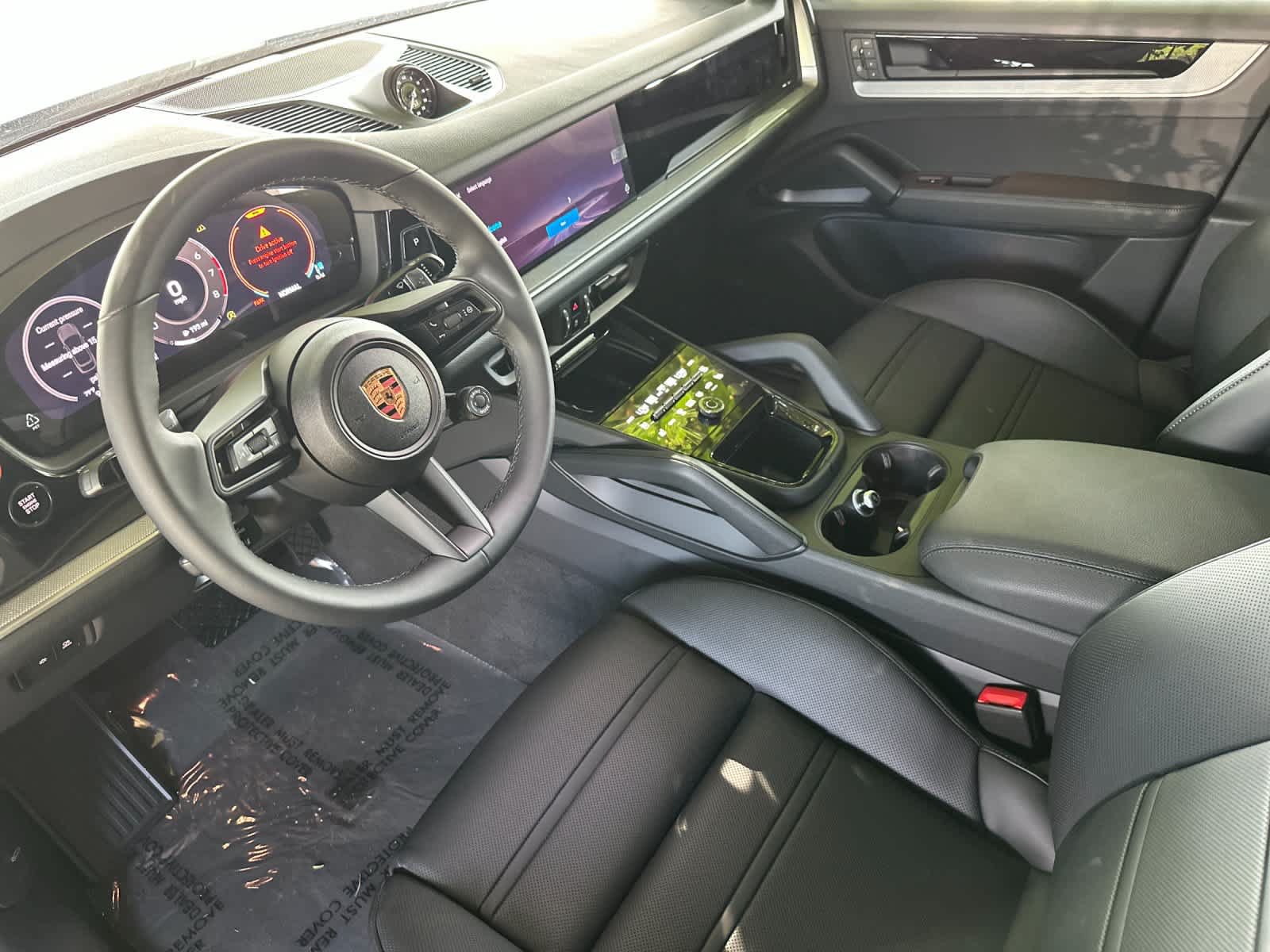 New 2026 Porsche Cayenne Coupe AWD/4WD image 4