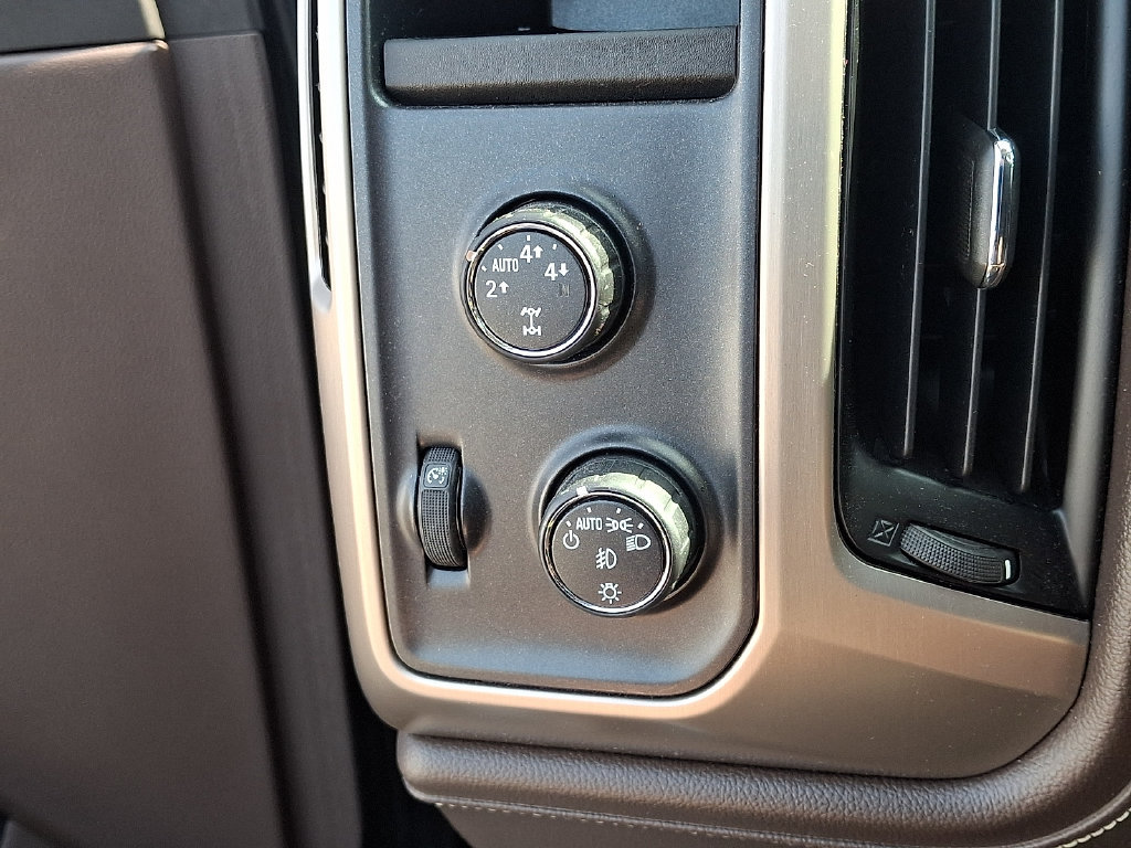 Used 2015 GMC Sierra 1500 Denali AWD/4WD image 23