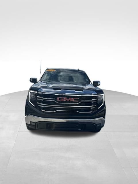 Used 2022 GMC Sierra 1500 SLT w/ SLT Premium Package AWD/4WD image 10