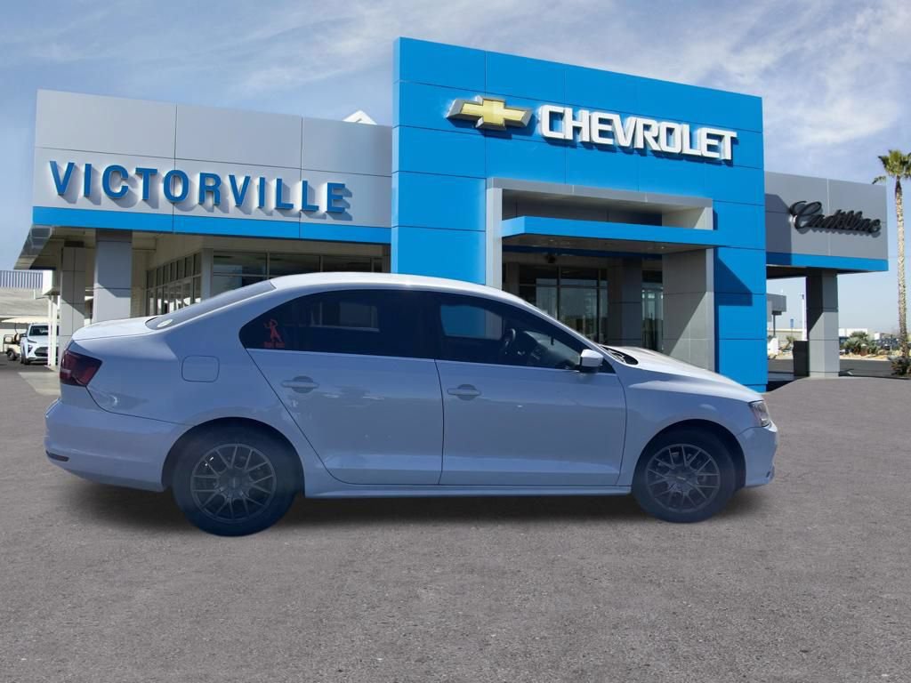 Used 2017 Volkswagen Jetta S w/ Jetta S Cold Weather Package FWD image 4