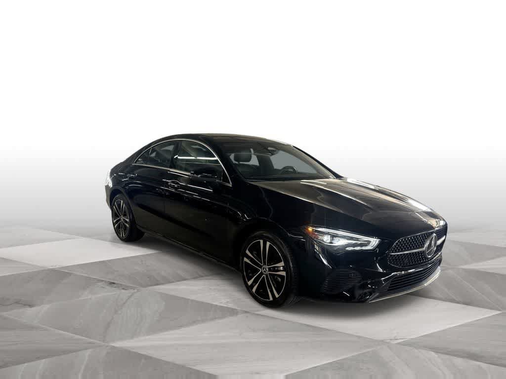 Used 2025 Mercedes-Benz CLA 250 image 2