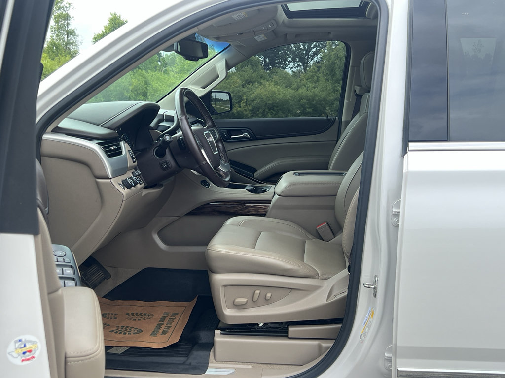 Used 2019 GMC Yukon SLT w/ Premium Edition AWD/4WD image 13