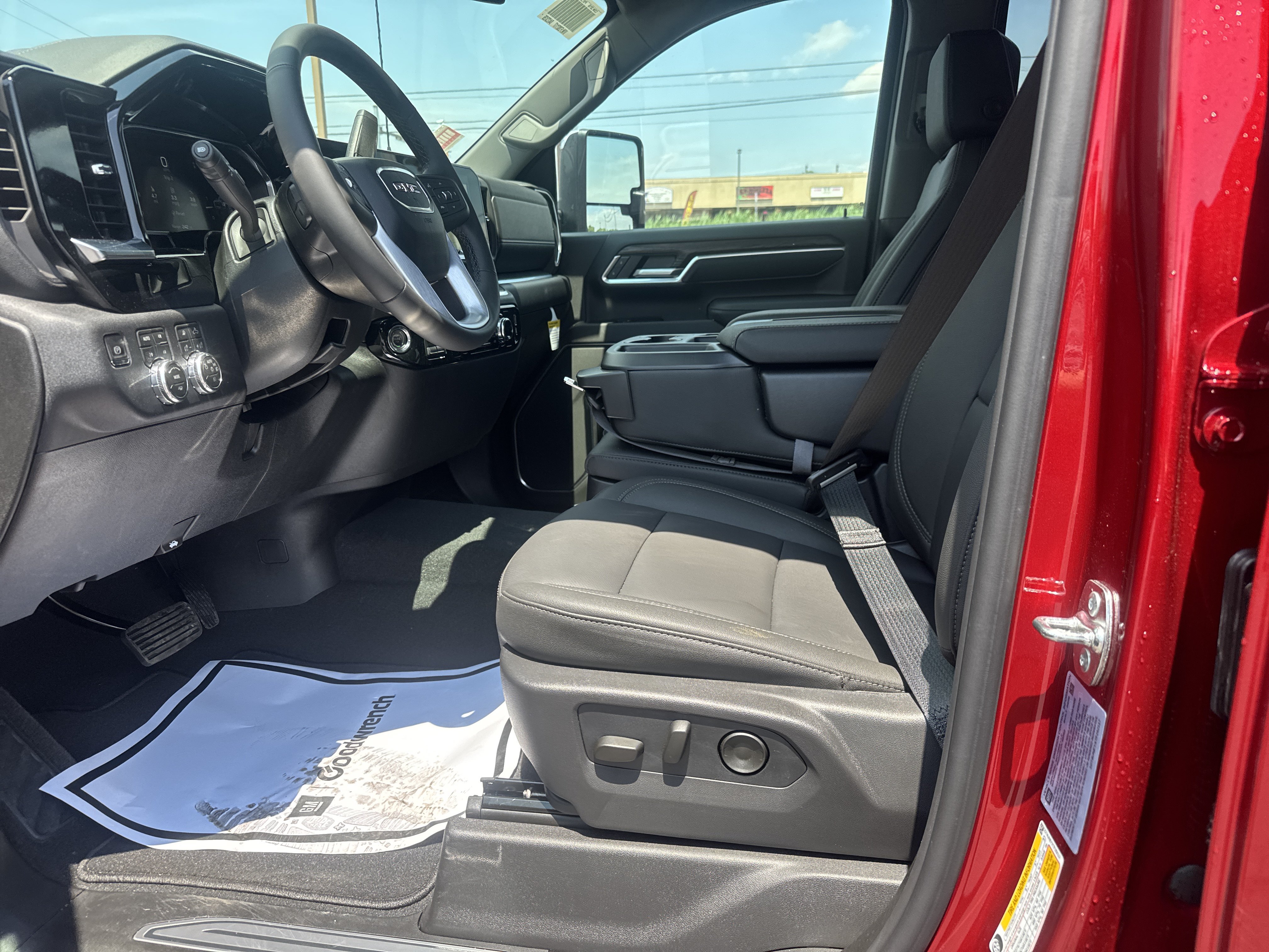 New 2026 GMC Sierra 2500 SLT AWD/4WD image 12