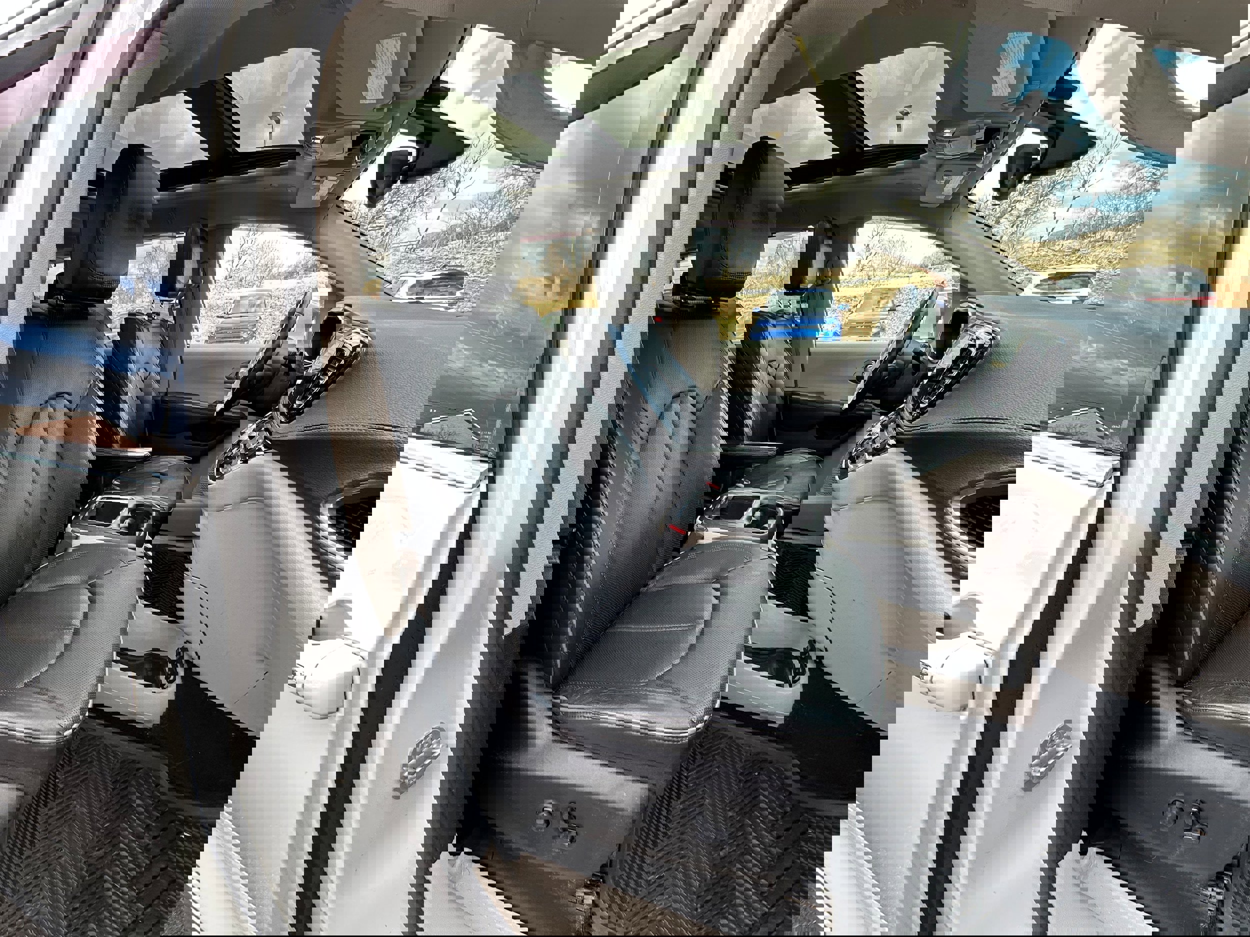 Used 2018 Chrysler Pacifica Limited image 24