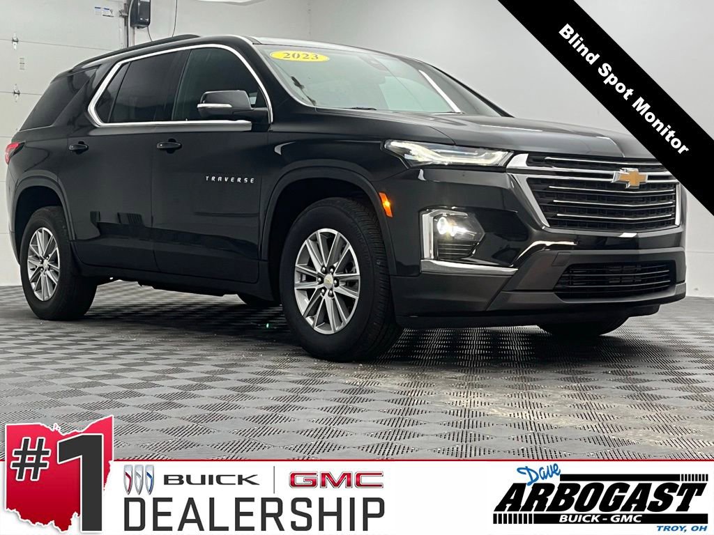 Used 2023 Chevrolet Traverse LT