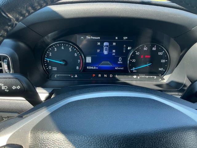 Used 2022 Ford Explorer XLT w/ Equipment Group 202A AWD/4WD image 21