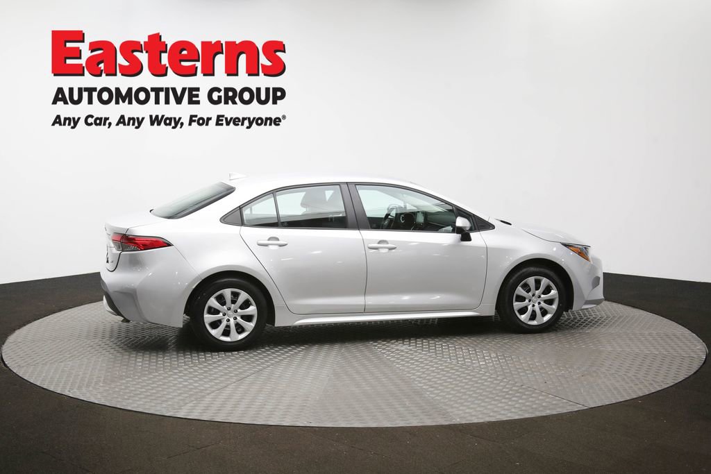 Used 2022 Toyota Corolla LE FWD image 44