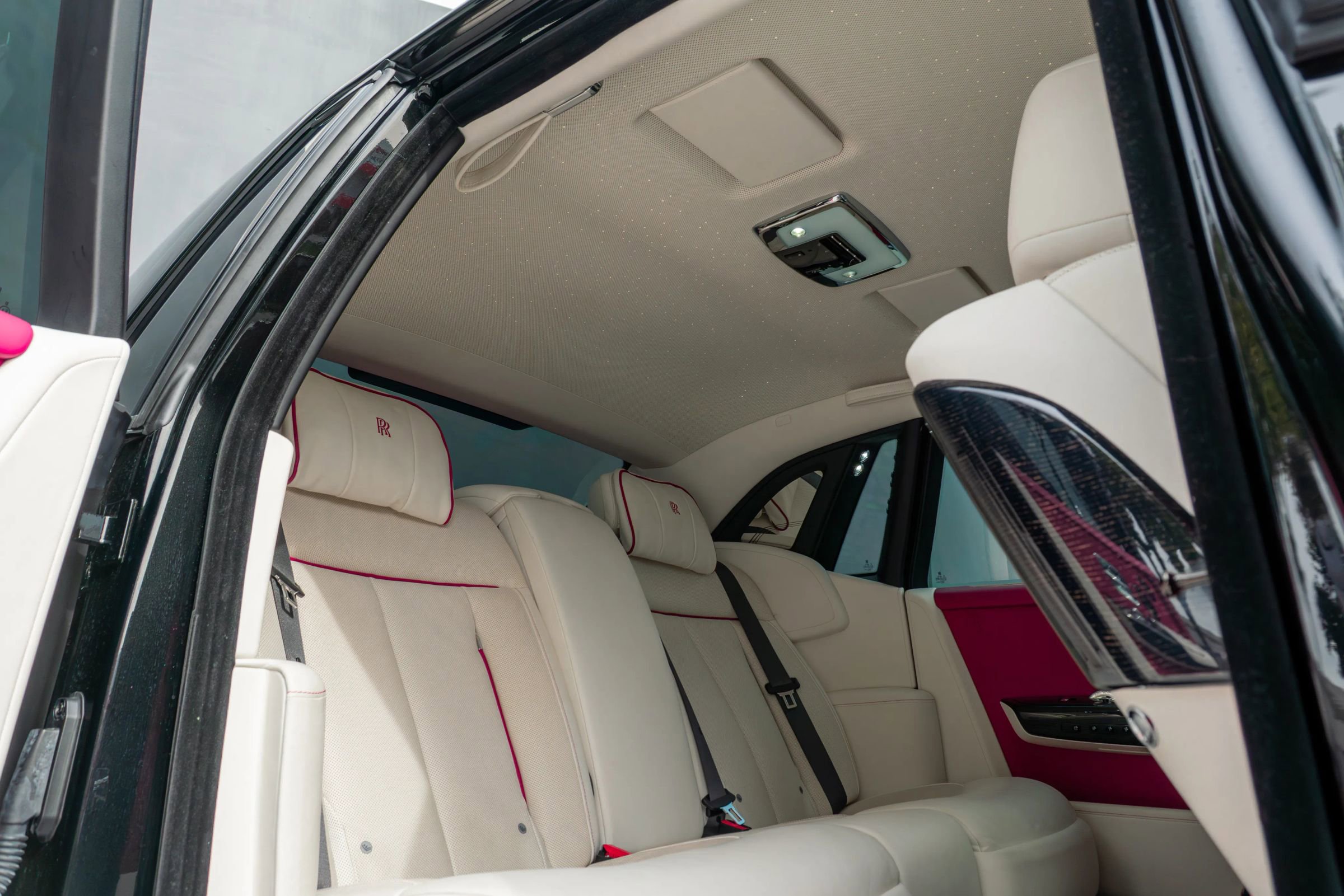 Used 2023 Rolls-Royce Phantom Sedan image 57