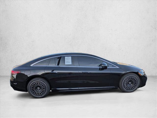 Used 2022 Mercedes-Benz EQS 580 4MATIC Sedan image 4