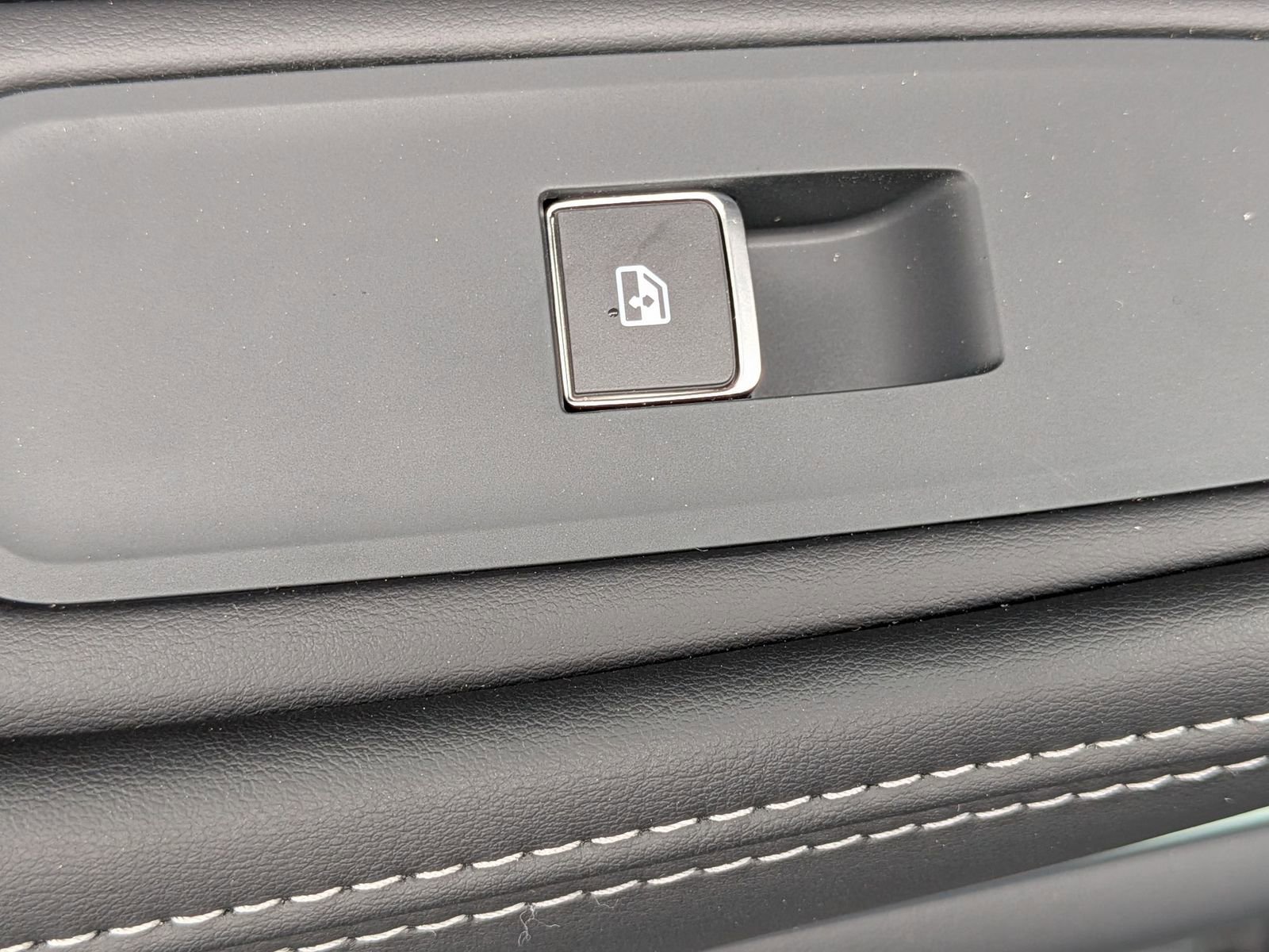 New 2026 INFINITI QX60 Luxe w/ Cargo Package FWD image 28