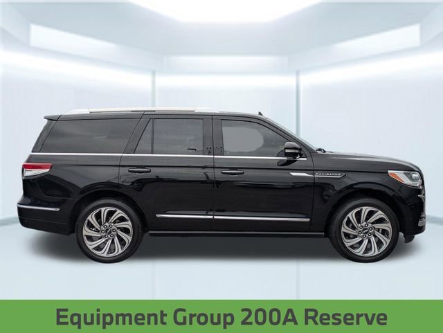 Used 2024 Lincoln Navigator Reserve image 9