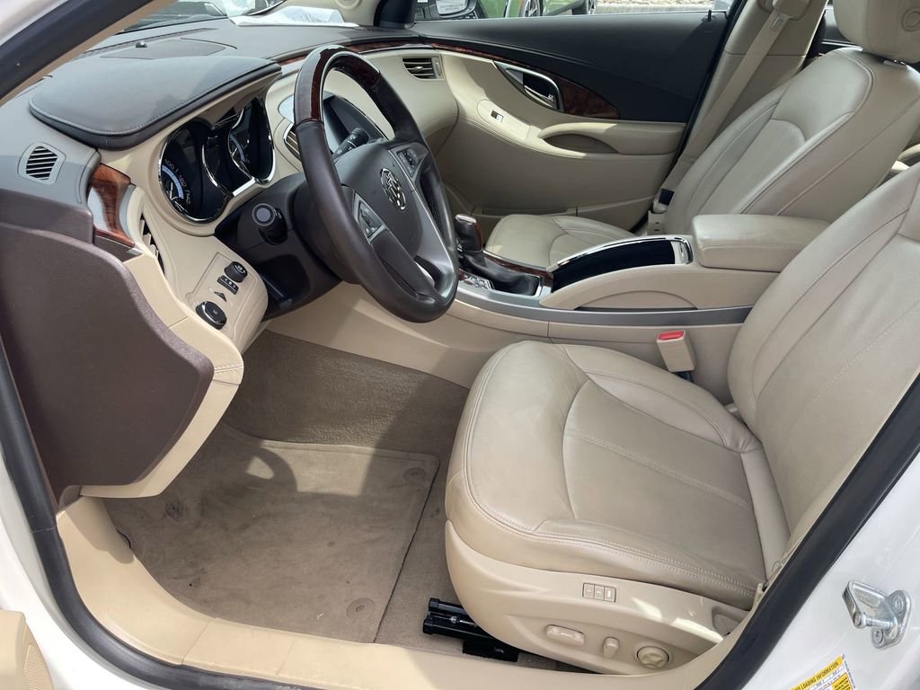 Used 2013 Buick LaCrosse Touring FWD image 9