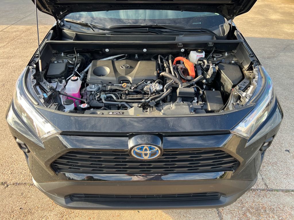Used 2024 Toyota RAV4 XLE Premium w/ Weather Package AWD/4WD image 11