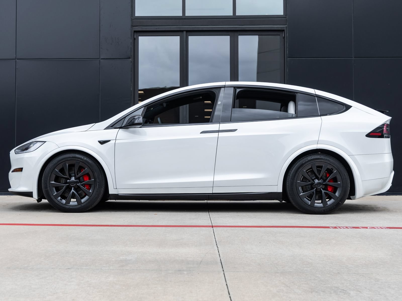 Used 2023 Tesla Model X Plaid AWD/4WD image 9