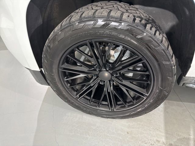 Used 2016 Chevrolet Tahoe LTZ image 6