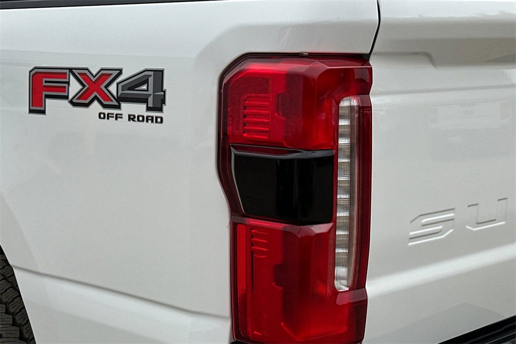 New 2025 Ford F250 Lariat w/ Lariat Ultimate Package image 6