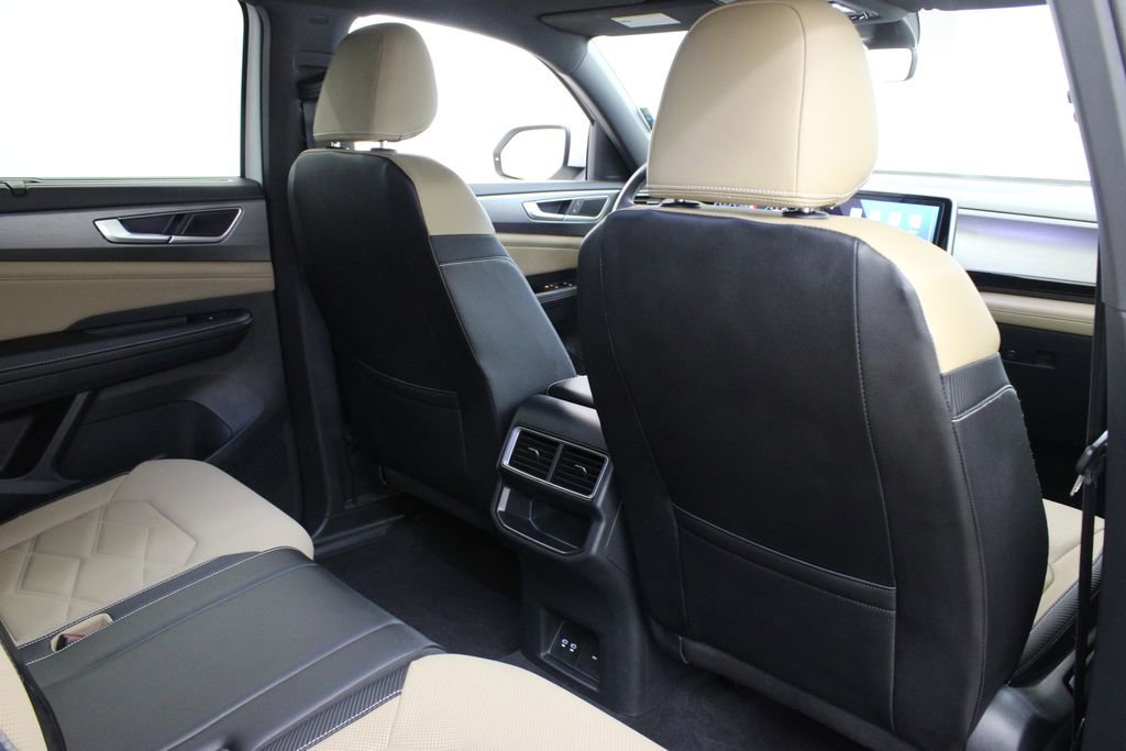 Certified 2024 Volkswagen Atlas Cross Sport SE FWD image 20