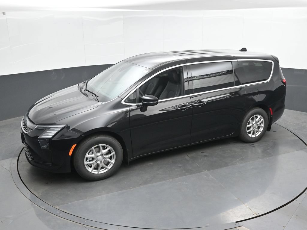 New 2027 Chrysler Pacifica Select FWD image 31