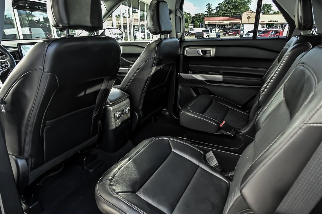 Used 2022 Ford Explorer Limited AWD/4WD image 19