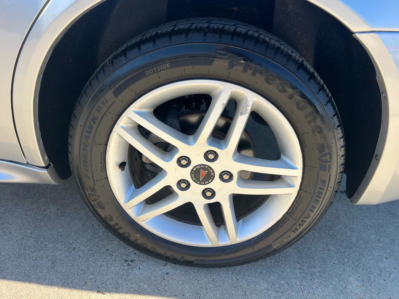 Used 2005 Pontiac Grand Prix GTP w/ Leather Trim Package image 15