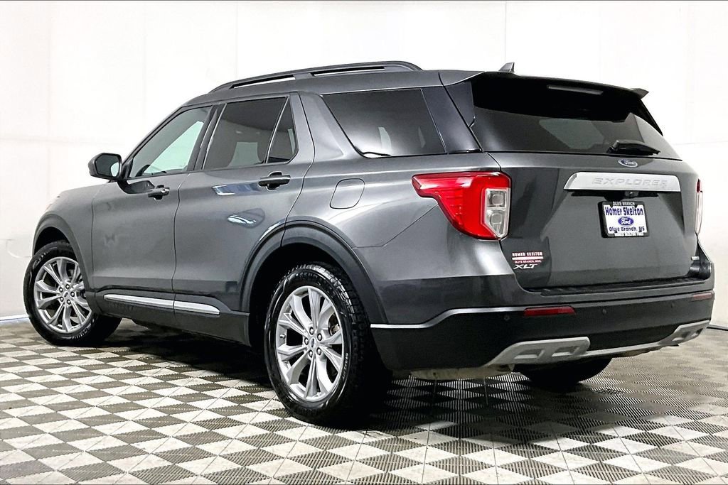 Used 2020 Ford Explorer XLT w/ Equipment Group 202A image 11