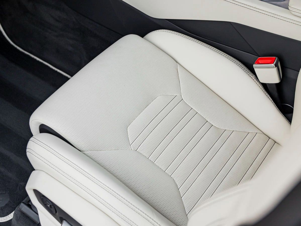 Used 2025 Lamborghini Urus SE image 14