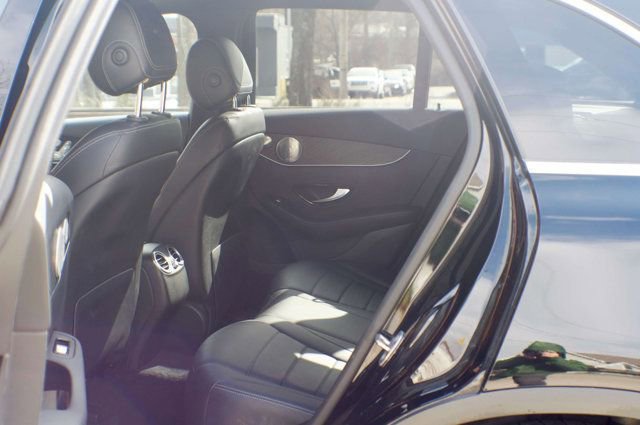 Used 2017 Mercedes-Benz GLC 300 4MATIC image 39