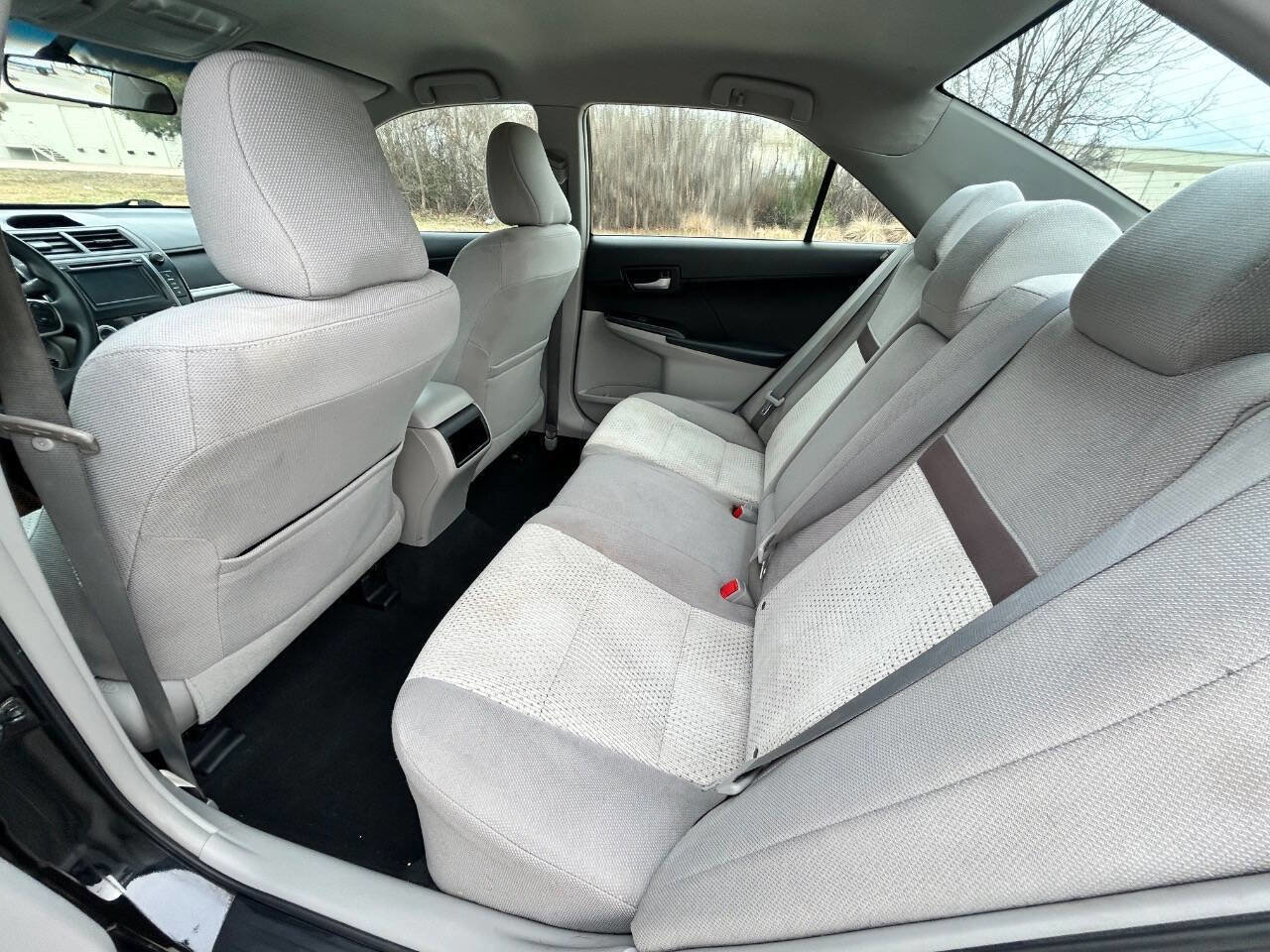 Used 2012 Toyota Camry LE image 13