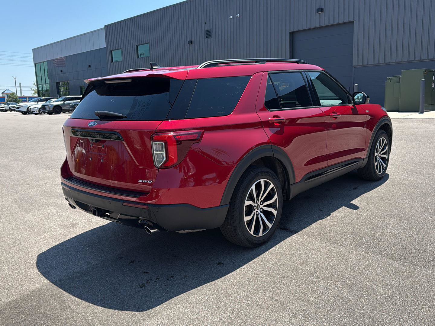 Used 2023 Ford Explorer ST-Line w/ Class IV Trailer Tow Package AWD/4WD image 3
